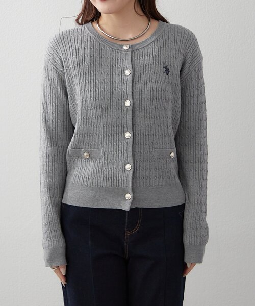 U.S. POLO ASSN.(ユーエスポロアッスン)の「【U.S. POLO ASSN. ×RMAF】ケーブルカーディガン(ニット/セーター・レディース・グレー/オフホワイト/ボルドー/イエロー/ネイビー・FREE)」の9枚目の写真