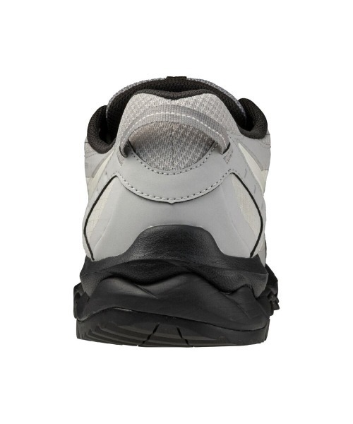 MIZUNO（ミズノ　）の「MIZUNO WAVE MUJIN TL GTX（ミズノ ウエーブ ムジン TL ゴアテックス）（スニーカー・メンズ・ホワイト系/グレー系・23cm/23.5cm/24cm/24.5cm/25cm/25.5cm/26cm/26.5cm/27cm/27.5cm/28cm/28.5cm/29.5cm/30cm/29cm）」の7枚目の写真