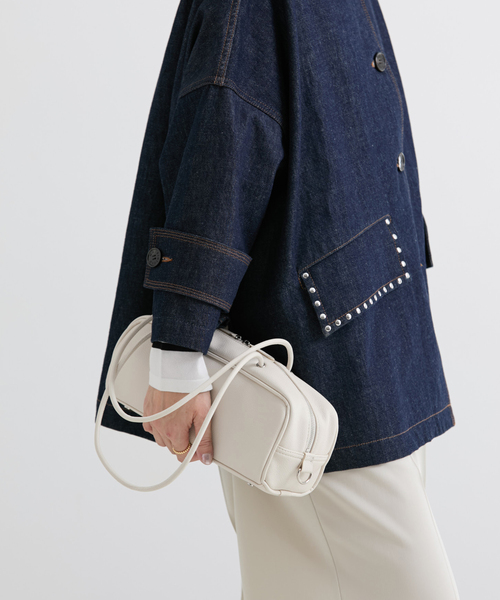 IENA（イエナ）の「《新色/追加》＆MyuQ/アンドミューク KAKU バッグ MCB096（ショルダーバッグ・レディース・キャメル/アイボリー/ブラック・FREE）」の12枚目の写真