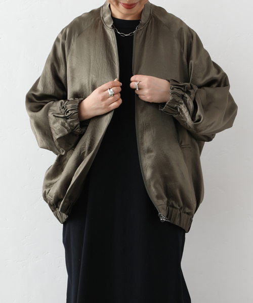 JOURNAL STANDARD LUXE（ジャーナルスタンダード　ラックス）の「アセテートヴィンテージMA1ブルゾン（その他アウター・レディース・ブラック/カーキ・FREE）」の2枚目の写真