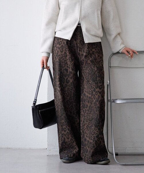 DISCOAT（ディスコート）の「【Enlude】アソート総柄ワイドレッグパンツ《ユニセックス》（デニムパンツ・レディース・カーキ/ブラウン・MEDIUM/LARGE）」の4枚目の写真