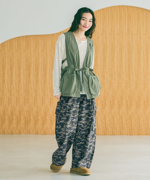 niko and...(ニコアンド)の「バックサテンミリタリーパンツ(カーゴパンツ・レディース・アイボリー/カーキ・FREE)」の11枚目の写真