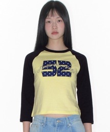 AMESWORLDWIDE（アメスワールドワイド）の「A'GEM/9 × .kom 『AMESWORLDWIDE/アメスワールドワイド』 DOT 52 3/4 SLEEVE RAGLAN LS TEE/3/4スリーブドット52ラグラン ロングスリーブ（Tシャツ/カットソー）」