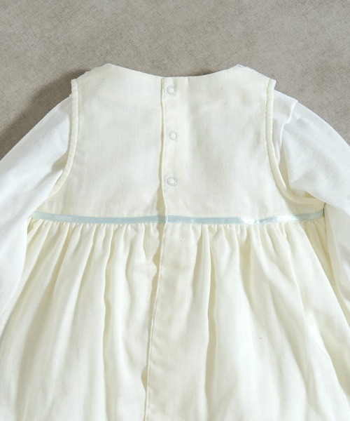 10mois(ディモワ)の「【10mois(ディモワ)】fleurエプロンセレモニードレスセット 50-70cm(その他ベビーウェア・キッズ・ホワイト/ピンク・50-70cm)」の5枚目の写真