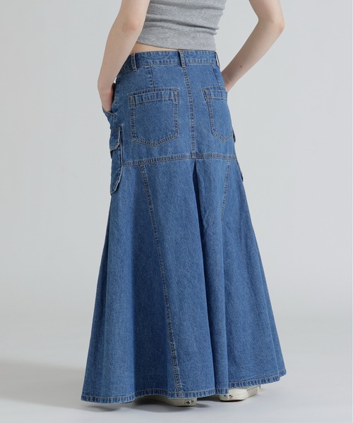 AVIREX（アヴィレックス）の「DENIM MERMAID CARGO SKIRT（デニムスカート・レディース・ブラック/ブラウン/ブルー系・S/M）」の4枚目の写真