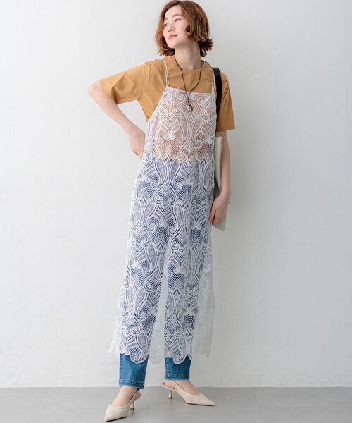 23区(ニジュウサンク)の「【BAILA・CanCam掲載】ペイズリーレース キャミソールワンピース(ワンピース・レディース・ベージュ系/ホワイト系・38)」の9枚目の写真