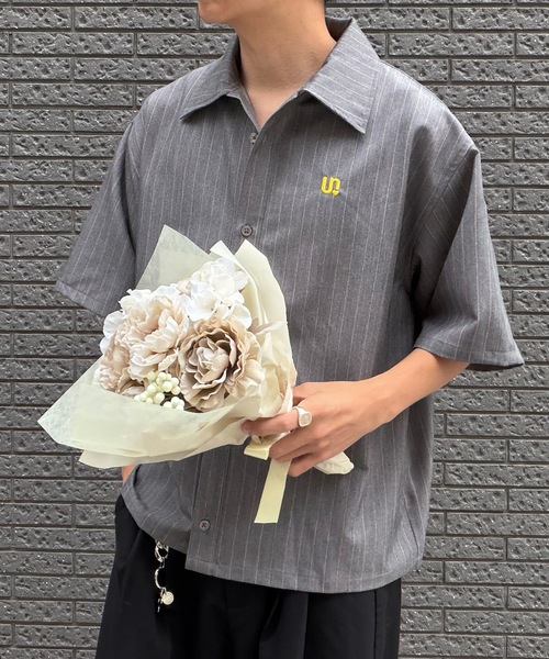 UNDERSTATEMENTs(アンダーステイトメント)の「【ユニセックス】ワンポイント刺繍半袖シャツ(シャツ/ブラウス・メンズ・チャコールグレー/ブラック系その他/ブルー/ブルー系その他/グリーン系その他/ブラック系/ホワイト/ホワイト系/ブルー系/グレー系/ホワイト系その他/ブラック/ネイビー系/ダークブルー・LARGE/MEDIUM)」の9枚目の写真