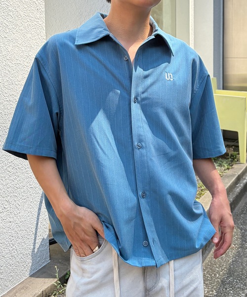 UNDERSTATEMENTs(アンダーステイトメント)の「【ユニセックス】ワンポイント刺繍半袖シャツ(シャツ/ブラウス・メンズ・チャコールグレー/ブラック系その他/ブルー/ブルー系その他/グリーン系その他/ブラック系/ホワイト/ホワイト系/ブルー系/グレー系/ホワイト系その他/ブラック/ネイビー系/ダークブルー・LARGE/MEDIUM)」の14枚目の写真