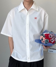 UNDERSTATEMENTs（アンダーステイトメント）の「【ユニセックス】ワンポイント刺繍半袖シャツ（シャツ/ブラウス）」