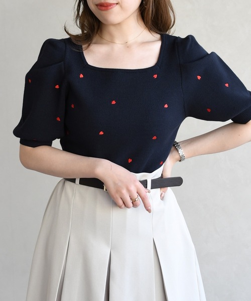 31 Sons de mode（トランテアン　ソン　ドゥ　モード）の「2026春夏新作 5分袖ハート刺繍ニット（ニット/セーター・レディース・ネイビー/レッド/オフホワイト・ﾌﾘ-）」の15枚目の写真
