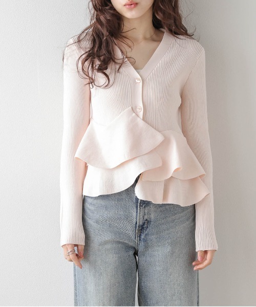 AMELY（エミリー）の「ペプラムリブニットカーディガン（カーディガン/ボレロ・レディース・ホワイト/モカ/イエロー/ピンク/ブラック・フリー）」の18枚目の写真