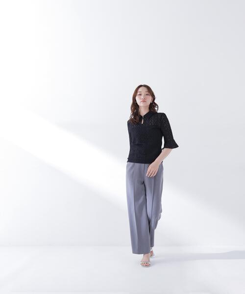 NATURAL BEAUTY BASIC(ナチュラルビューティーベーシック)の「◇シャツカラーレースカットソー(シャツ/ブラウス・レディース・オフホワイト/ブラック・FREE)」の4枚目の写真