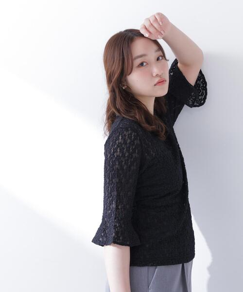 NATURAL BEAUTY BASIC(ナチュラルビューティーベーシック)の「◇シャツカラーレースカットソー(シャツ/ブラウス・レディース・オフホワイト/ブラック・FREE)」の5枚目の写真