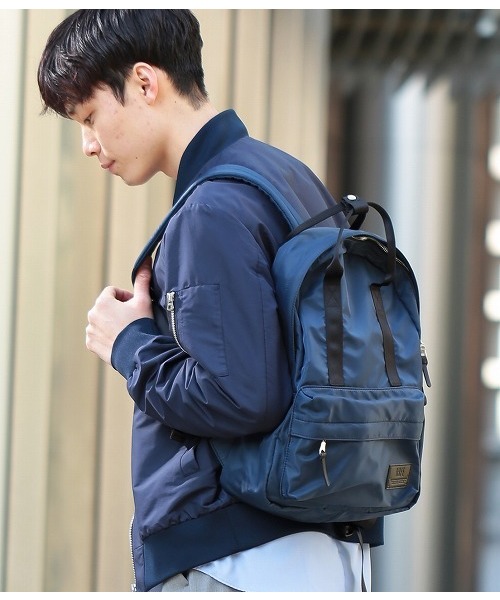 ADAM ET ROPE'（アダムエロペ）の「RAFE ミニバックパック/UNISEX（バックパック/リュック・メンズ・ネイビー/キャメル/ブラック・FREE）」の13枚目の写真