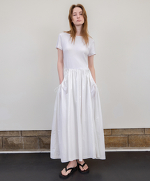 LEVAR（レバー）の「Pocket Shirring Anorak Dress - White（ワンピース）」