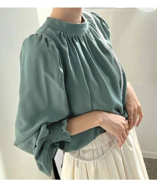 SallyLunn(サリーラン)の「シャーリングスリーブギャザーブラウス(シャツ/ブラウス・レディース・パープル/ベージュ/ホワイト/ブラック/ブルー・MEDIUM/LARGE)」の4枚目の写真