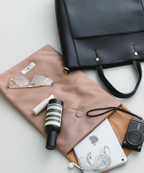 RODE SKO(ロデスコ)の「スリーブケース付2WAYトートバッグ(トートバッグ・レディース・ブラック/オフホワイト・ONE)」の11枚目の写真