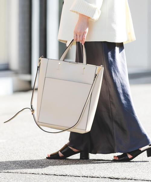 RODE SKO(ロデスコ)の「スリーブケース付2WAYトートバッグ(トートバッグ・レディース・ブラック/オフホワイト・ONE)」の20枚目の写真