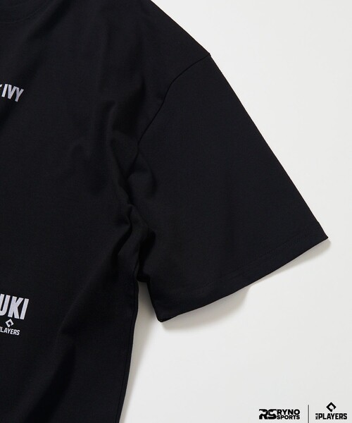 FREAK'S STORE(フリークスストア)の「MLB PLAYERS× RYNO SPORTS ×FREAK’S STORE 別注 【SUZUKI】WIDE SHOT PHOTO TEE(Tシャツ/カットソー・メンズ・ブラック・MEDIUM/LARGE)」の4枚目の写真