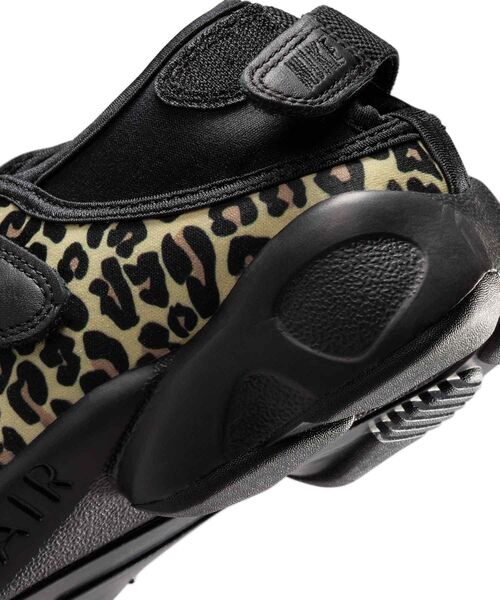 NIKE(ナイキ)の「ナイキ エア リフト ウィメンズシューズ / Nike Air Rift Women's Shoes IR5696-010 Black(スニーカー・レディース・ブラック・26/25/24/23)」の8枚目の写真