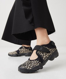 NIKE（ナイキ）の「ナイキ エア リフト ウィメンズシューズ / Nike Air Rift Women's Shoes IR5696-010 Black（スニーカー）」