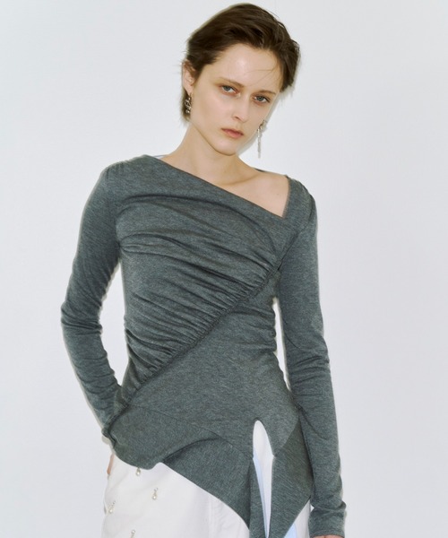 JOSE MOON（ジョゼムーン）の「GATHER SLOPE TOPS/ギャザースロープトップス（Tシャツ/カットソー・レディース・ブラック/グレー・FREE）」の2枚目の写真