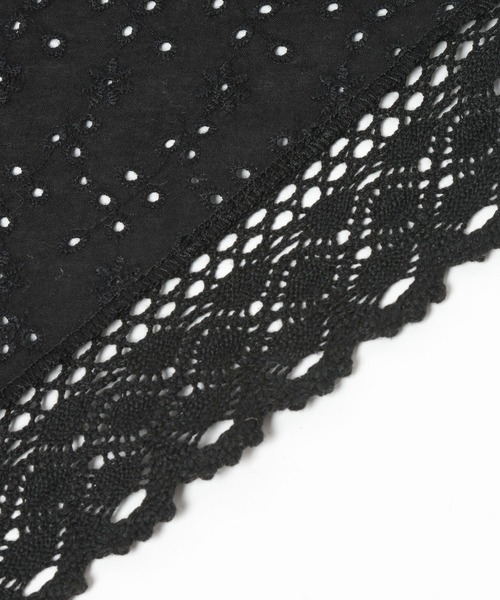 LOWRYS FARM（ローリーズファーム）の「レーストライアングルスカーフ 652444（バンダナ/スカーフ・レディース・ブラック/アイボリー・FREE）」の7枚目の写真