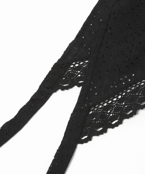 LOWRYS FARM（ローリーズファーム）の「レーストライアングルスカーフ 652444（バンダナ/スカーフ・レディース・ブラック/アイボリー・FREE）」の8枚目の写真