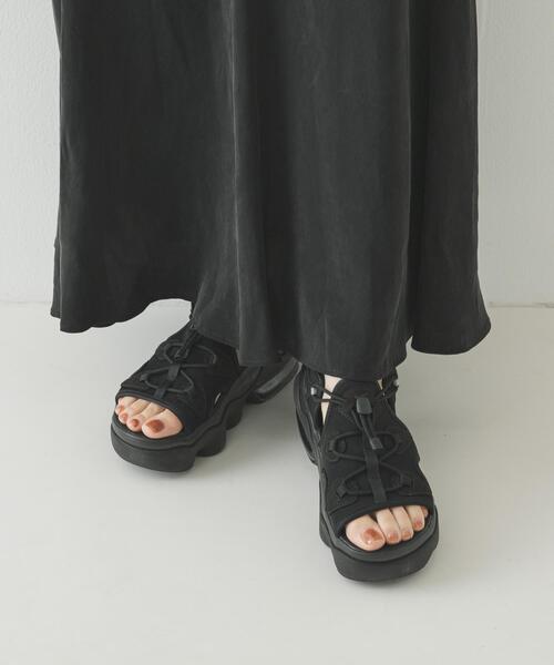 NIKE（ナイキ）の「NIKE　エア マックス ココ サンダル（サンダル・レディース・ブラック/ブラック系その他・23/25/24）」の6枚目の写真