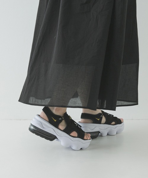 NIKE(ナイキ)の「NIKE エア マックス ココ サンダル(サンダル・レディース・ブラック/ブラック系その他・23/25/24)」の20枚目の写真