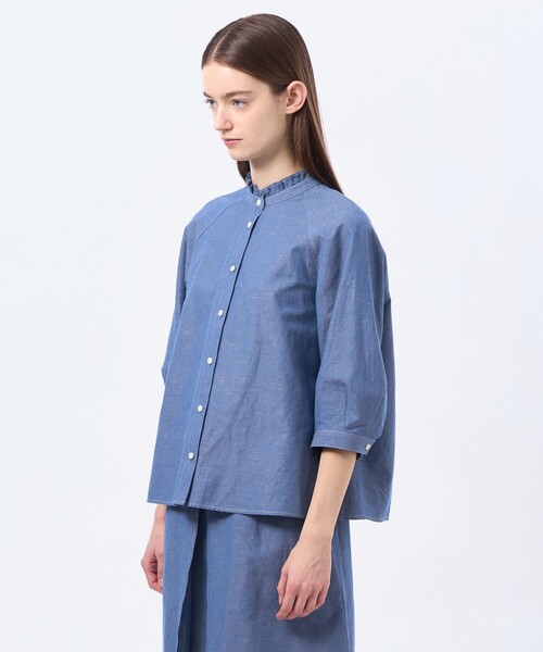 MACKINTOSH PHILOSOPHY（ﾏｯｷﾝﾄｯｼｭ ﾌｨﾛｿﾌｨｰ）の「ハケメコットンリネンフリルカラーブラウス（シャツ/ブラウス・レディース・ダークネイビー/ブルー系その他2・38/36）」の6枚目の写真
