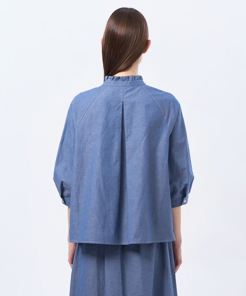 MACKINTOSH PHILOSOPHY（ﾏｯｷﾝﾄｯｼｭ ﾌｨﾛｿﾌｨｰ）の「ハケメコットンリネンフリルカラーブラウス（シャツ/ブラウス・レディース・ダークネイビー/ブルー系その他2・38/36）」の7枚目の写真