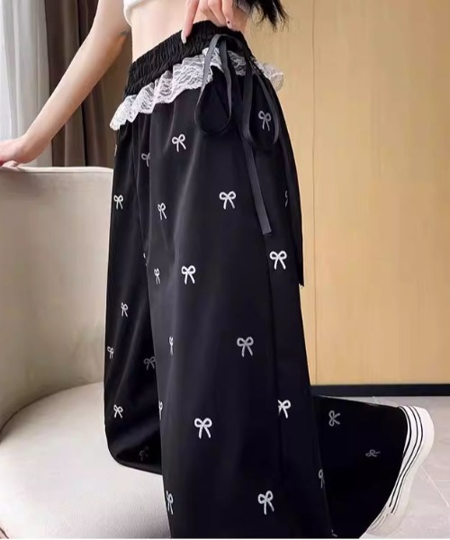 &soiree(アンドソワレ)の「レース付きリボン柄イージーワイドパンツ(その他パンツ・レディース・ホワイト/ブラック・SMALL/MEDIUM/LARGE/X-LARGE)」の6枚目の写真