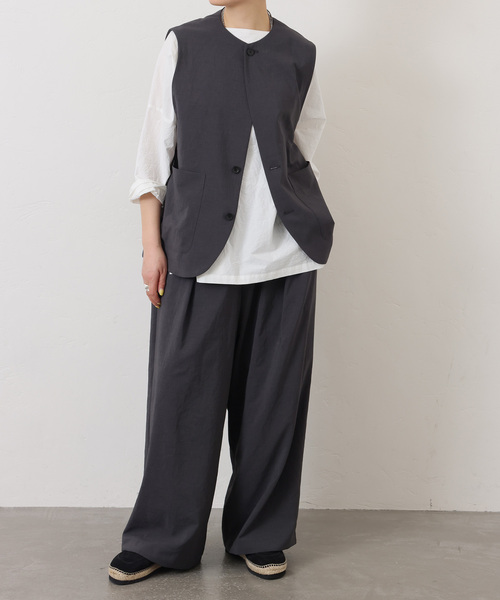 JOURNAL STANDARD LUXE（ジャーナルスタンダード　ラックス）の「トロピカルベスト（その他アウター・レディース・チャコールグレー/ブラック・FREE）」の17枚目の写真