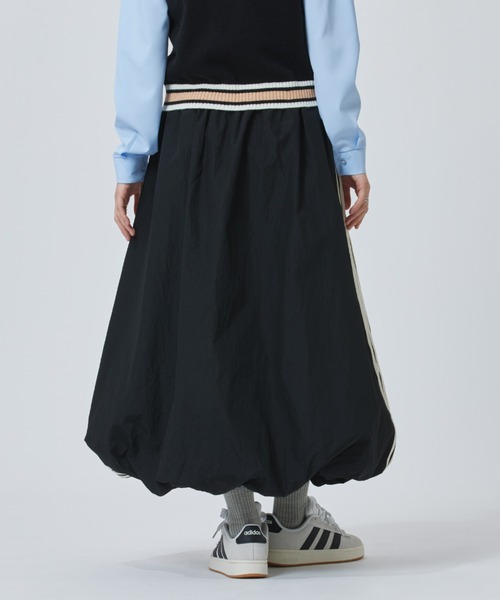 adidas(アディダス)の「【別注】アディダス adidas W BALOON SKIRT AP 限定コラボ(スカート・レディース・ブラック/グレー・S/M/L/XL)」の6枚目の写真