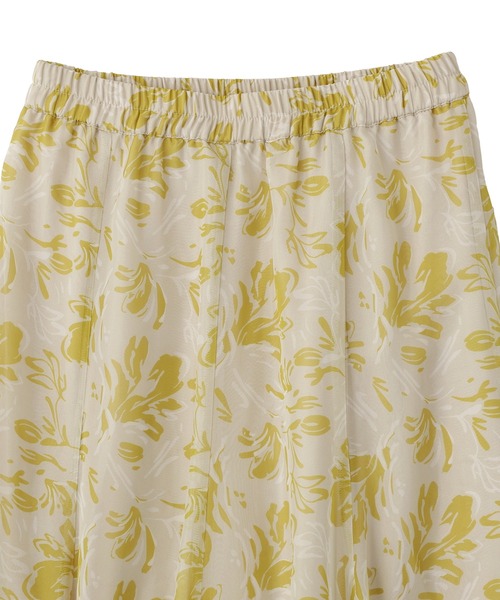 YECCA VECCA(イェッカヴェッカ)の「ボタニカル柄シアーロングスカート(スカート・レディース・イエロー/チャコールグレー・FREE)」の4枚目の写真
