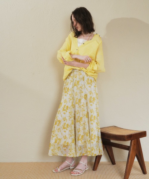 YECCA VECCA(イェッカヴェッカ)の「ボタニカル柄シアーロングスカート(スカート・レディース・イエロー/チャコールグレー・FREE)」の13枚目の写真