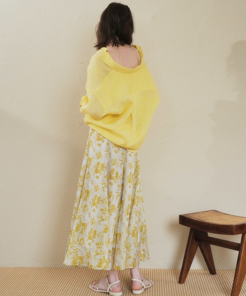 YECCA VECCA(イェッカヴェッカ)の「ボタニカル柄シアーロングスカート(スカート・レディース・イエロー/チャコールグレー・FREE)」の16枚目の写真