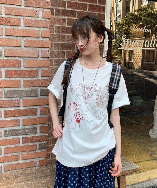 GEMEDA(ジェメダ)の「【2026SS新作】ガーリーイラストプリントTシャツ / オーバーサイズ / ゆるかわトップス / 韓国ファッション / Y2K(Tシャツ/カットソー・レディース・ネイビー/ホワイト/グレー・M)」の16枚目の写真