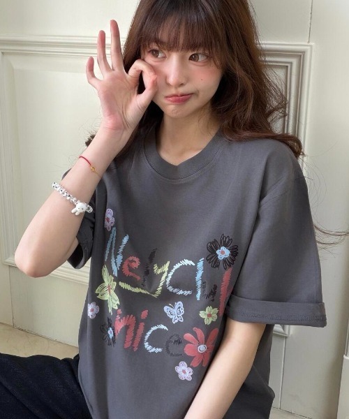 GEMEDA(ジェメダ)の「【2026SS新作】ガーリーイラストプリントTシャツ / オーバーサイズ / ゆるかわトップス / 韓国ファッション / Y2K(Tシャツ/カットソー・レディース・ネイビー/ホワイト/グレー・M)」の22枚目の写真