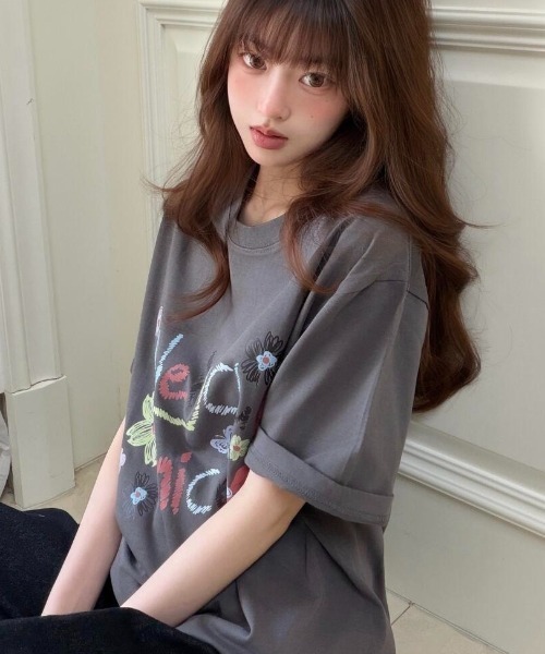 GEMEDA(ジェメダ)の「【2026SS新作】ガーリーイラストプリントTシャツ / オーバーサイズ / ゆるかわトップス / 韓国ファッション / Y2K(Tシャツ/カットソー・レディース・ネイビー/ホワイト/グレー・M)」の21枚目の写真