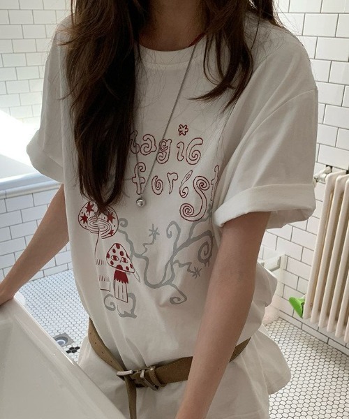 GEMEDA(ジェメダ)の「【2026SS新作】ガーリーイラストプリントTシャツ / オーバーサイズ / ゆるかわトップス / 韓国ファッション / Y2K(Tシャツ/カットソー・レディース・ネイビー/ホワイト/グレー・M)」の17枚目の写真