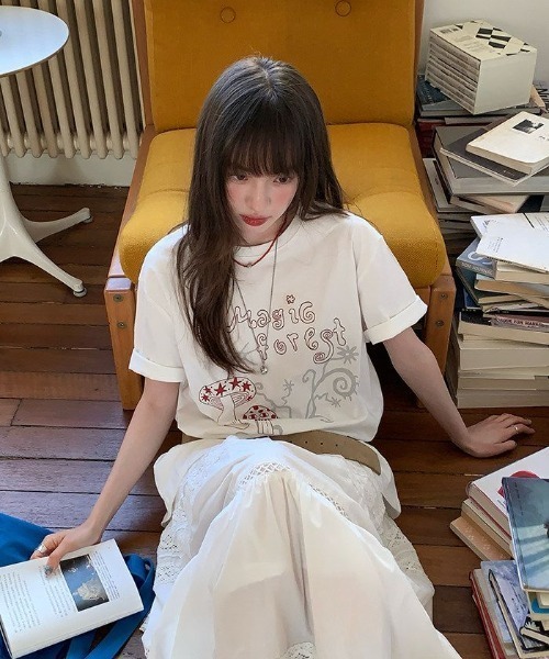 GEMEDA(ジェメダ)の「【2026SS新作】ガーリーイラストプリントTシャツ / オーバーサイズ / ゆるかわトップス / 韓国ファッション / Y2K(Tシャツ/カットソー・レディース・ネイビー/ホワイト/グレー・M)」の13枚目の写真