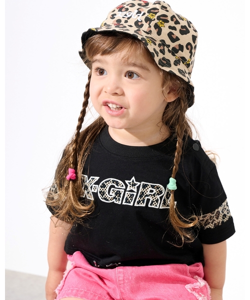 X-girl Stages(エックスガールステージス)の「総柄メッシュプリント ショート丈半袖Tシャツ(Tシャツ/カットソー・キッズ・ブラック/ライトブルー/ピンク・130cm/110cm/120cm/90cm/100cm/140cm)」の1枚目の写真