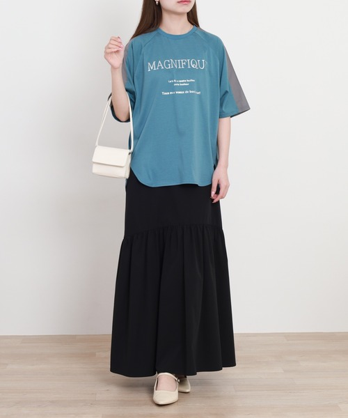 BRODIAEA（ブローディア）の「BRODIAEA 箔ロゴプリント配色切り替え半袖Tシャツ ハイブリットコットン（Tシャツ/カットソー・レディース・オフホワイト/グレイッシュベージュ/ブルーグリーン/ブラック・40）」の20枚目の写真