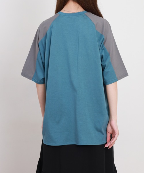 BRODIAEA（ブローディア）の「BRODIAEA 箔ロゴプリント配色切り替え半袖Tシャツ ハイブリットコットン（Tシャツ/カットソー・レディース・オフホワイト/グレイッシュベージュ/ブルーグリーン/ブラック・40）」の5枚目の写真