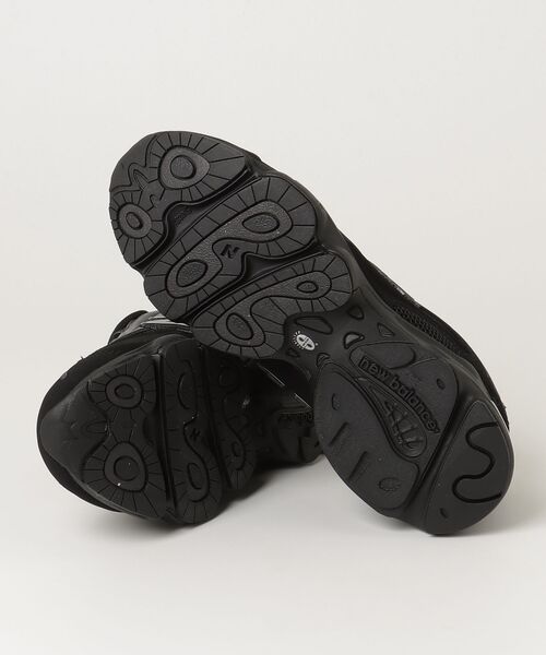 NEW BALANCE(ニューバランス)の「M1000 B(スニーカー・メンズ・ブラック・28.0cm/27.5cm/27.0cm/26.5cm/26.0cm/25.5cm/28.5cm/29.0cm/23.0cm/23.5cm/25.0cm)」の3枚目の写真