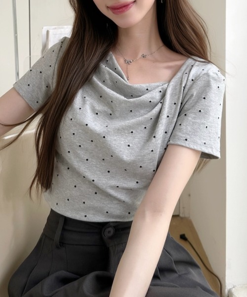 Ada.（エイダ）の「ドット柄 ドレープネック タイト シルエット カットソー（Tシャツ/カットソー・レディース・ピンク/アイボリー/ブラック/グレー/ブルー・FREE）」の17枚目の写真