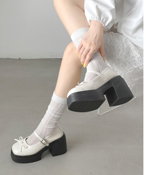 Shoes in Closet(シューズインクローゼット)の「+9.5㎝ 軽量 厚底 リボン メリージェーン パンプス ローファー 491(ローファー・レディース・ブラック/アイボリー/シルバー/ダークブラウン・S/M/L/LL)」の6枚目の写真