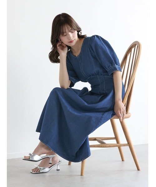 fifth(フィフス)の「ウエスト切替Vネックデニムワンピース(ワンピース・レディース・ブラック/ネイビー・XS/M)」の18枚目の写真